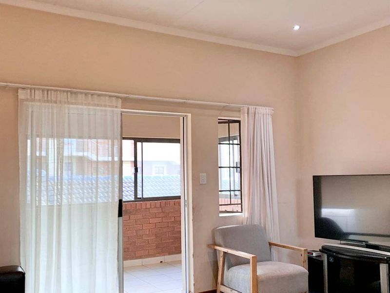 Apartment Rental Monthly In Midrand - Photo 9