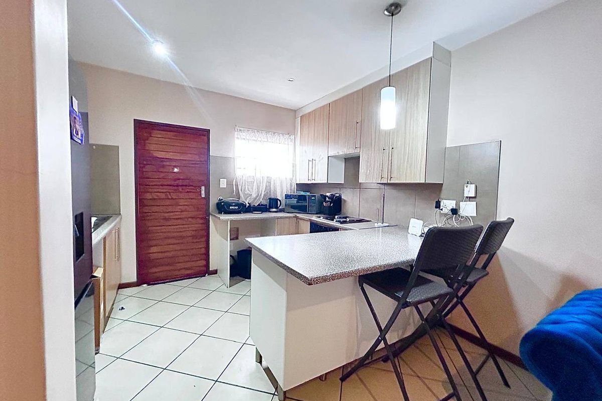 Apartment Rental Monthly In Midrand - Photo 2