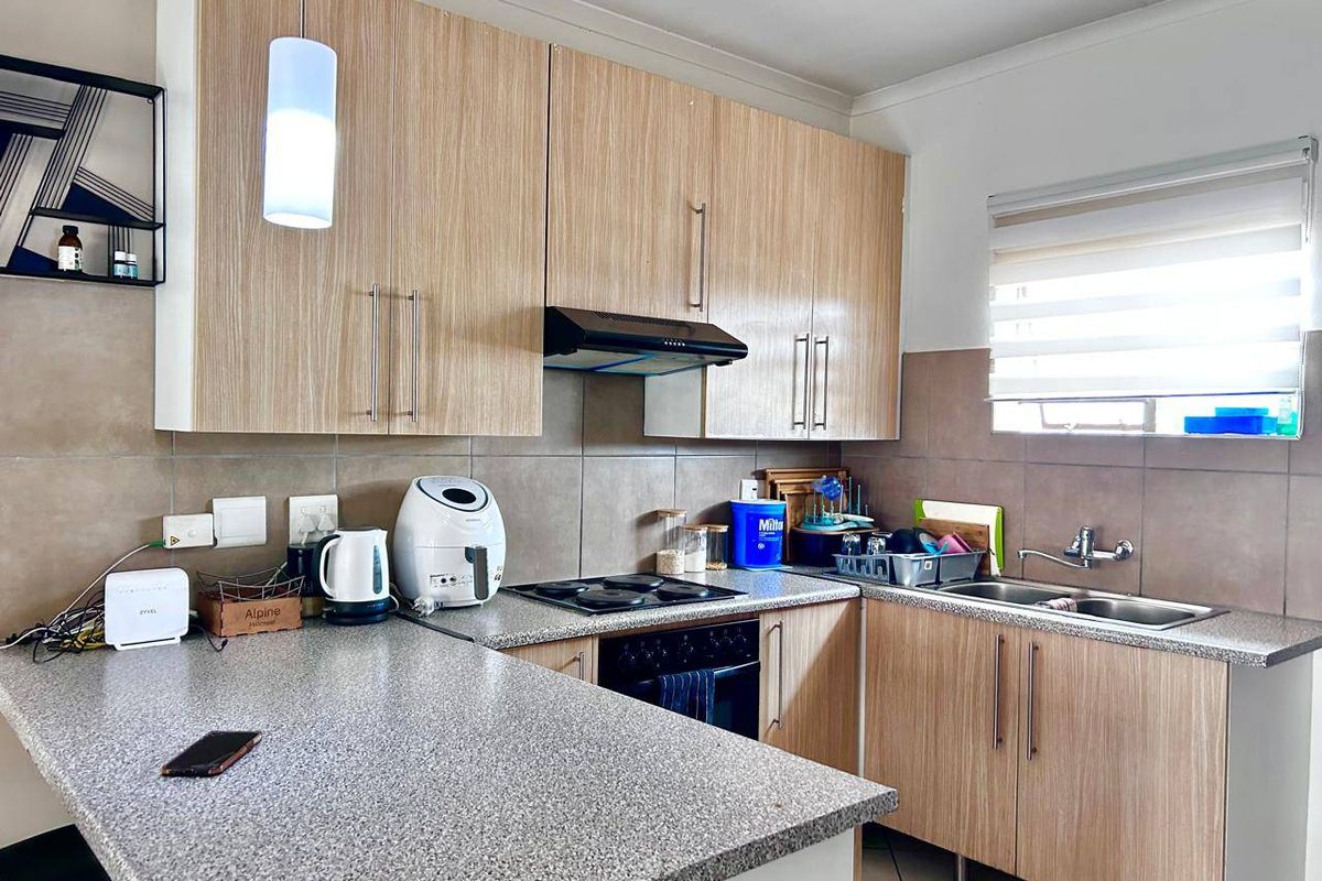 Apartment Rental Monthly In Midrand - Photo 3