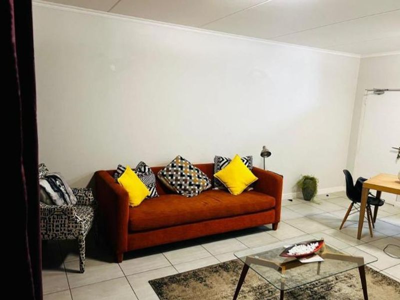 Apartment Rental Monthly In Midrand - Photo 2