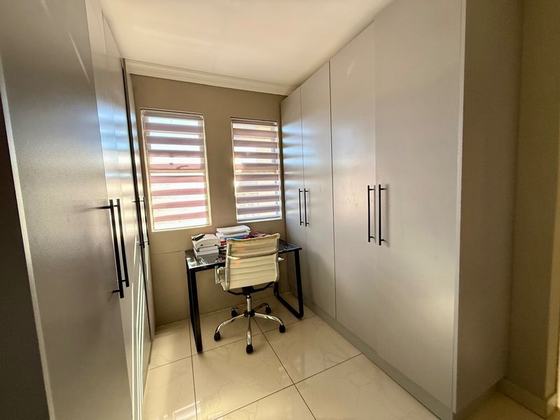 Townhouse Rental Monthly In Bloemfontein - Photo 10