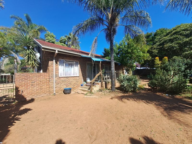 House For Sale In Polokwane - Photo 3