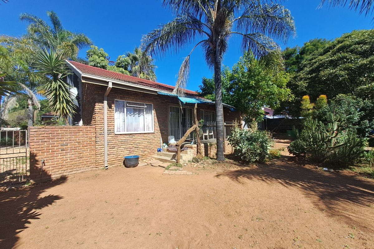 House For Sale In Polokwane - Photo 3