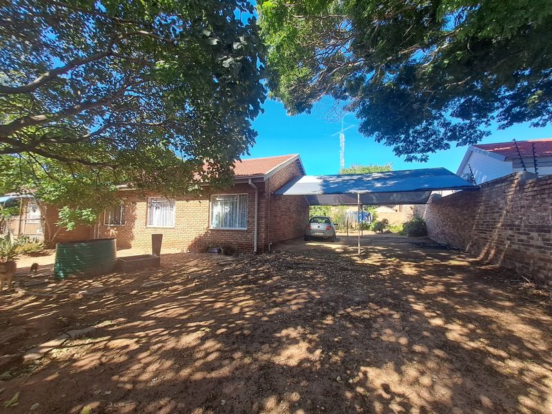 House For Sale In Polokwane - Photo 5
