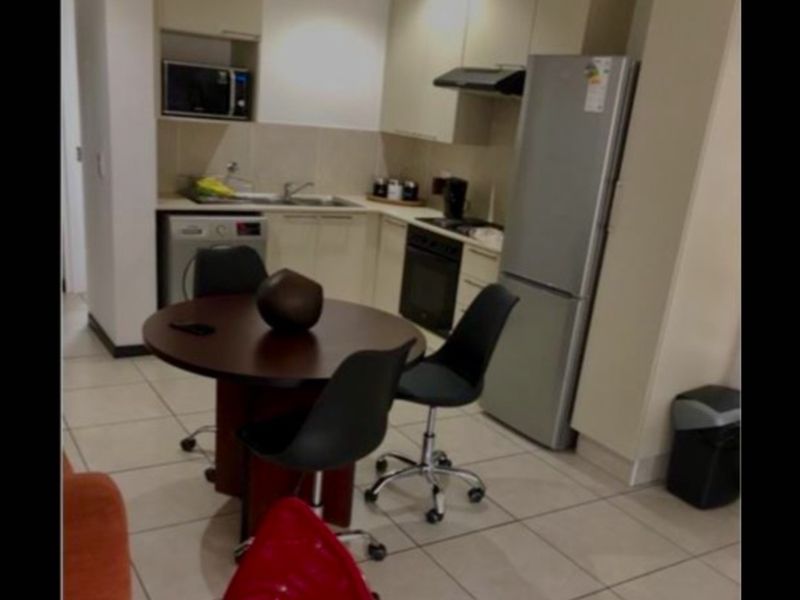 Apartment Rental Monthly In Sandton - Photo 2