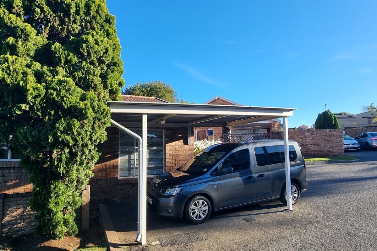 Townhouse Rental Monthly In Johannesburg - Photo 2