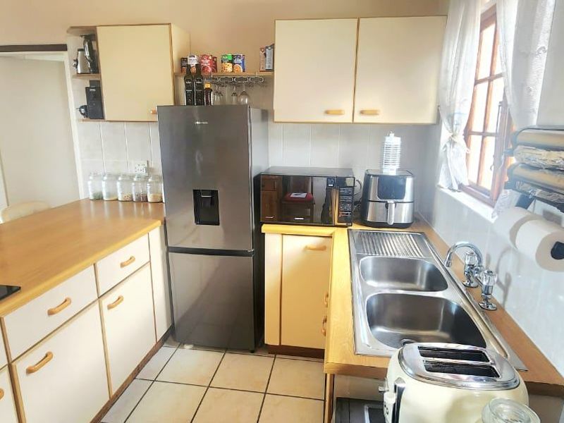 Apartment For Sale In Port Shepstone - Photo 5