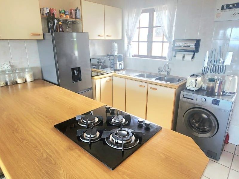 Apartment For Sale In Port Shepstone - Photo 4