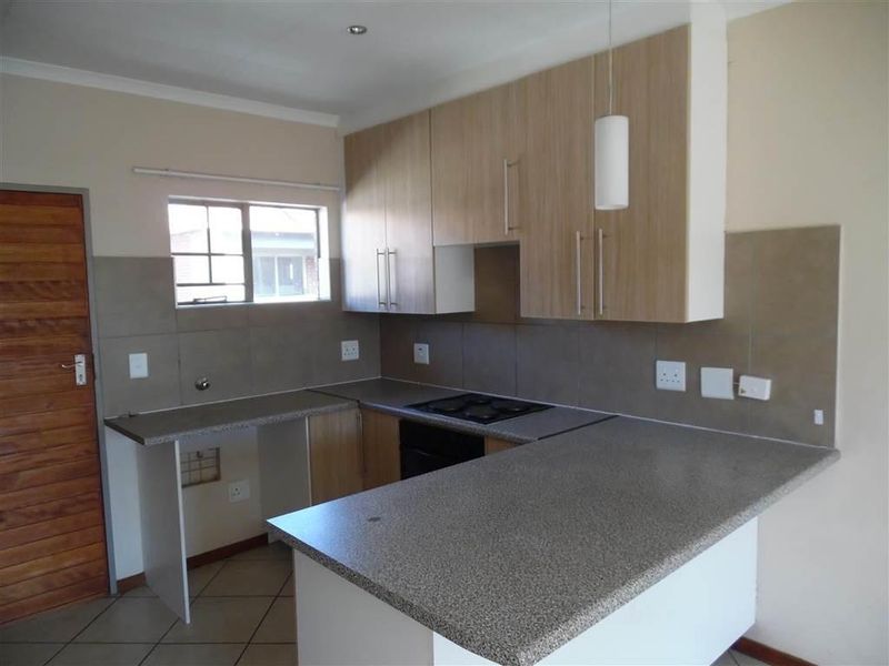 Apartment Rental Monthly In Centurion - Photo 3