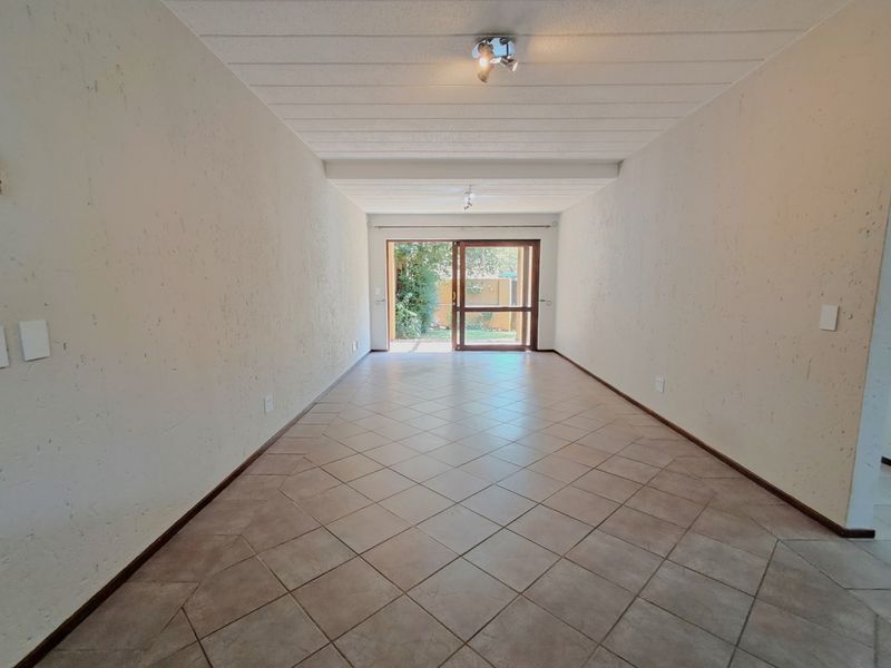 Apartment Rental Monthly In Sandton - Photo 3