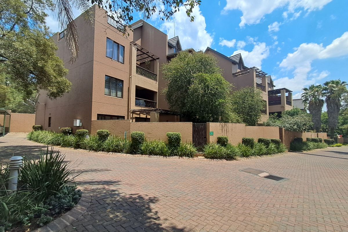 Apartment Rental Monthly In Sandton - Photo 2
