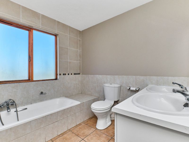 Apartment For Sale In Randburg - Photo 10