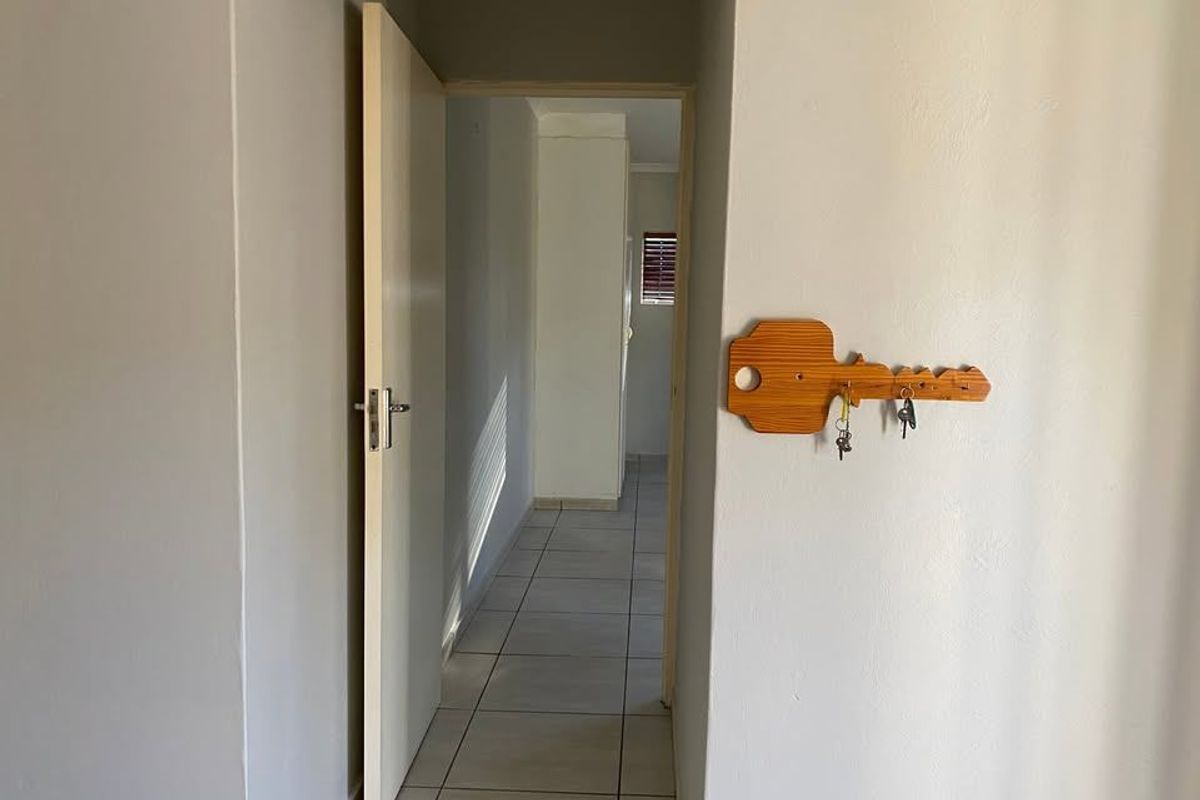 Apartment Rental Monthly In Randburg - Photo 5