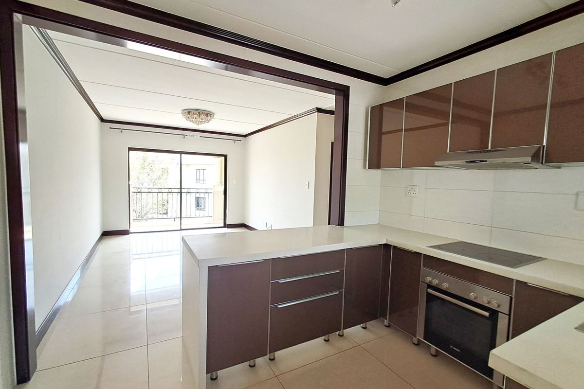 Apartment Rental Monthly In Randburg - Photo 2