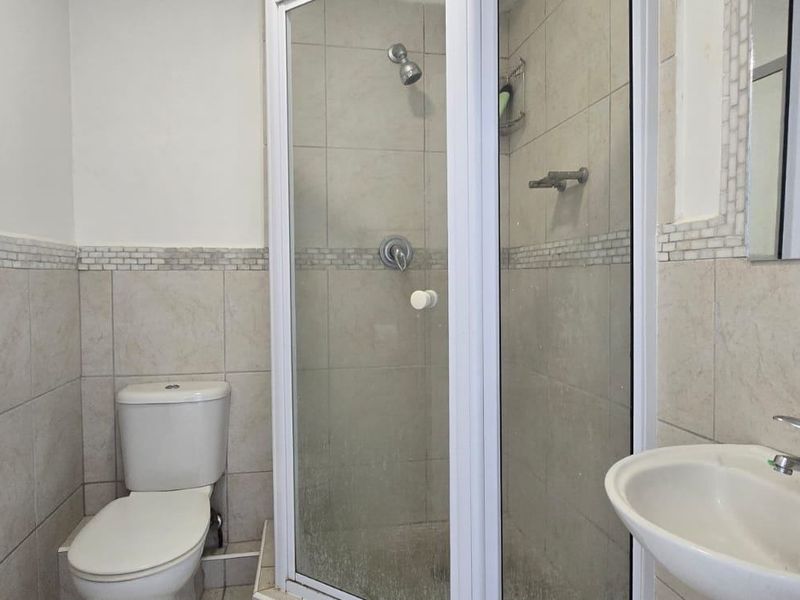 Apartment For Sale In Margate - Photo 9