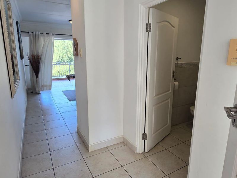 Apartment For Sale In Margate - Photo 4
