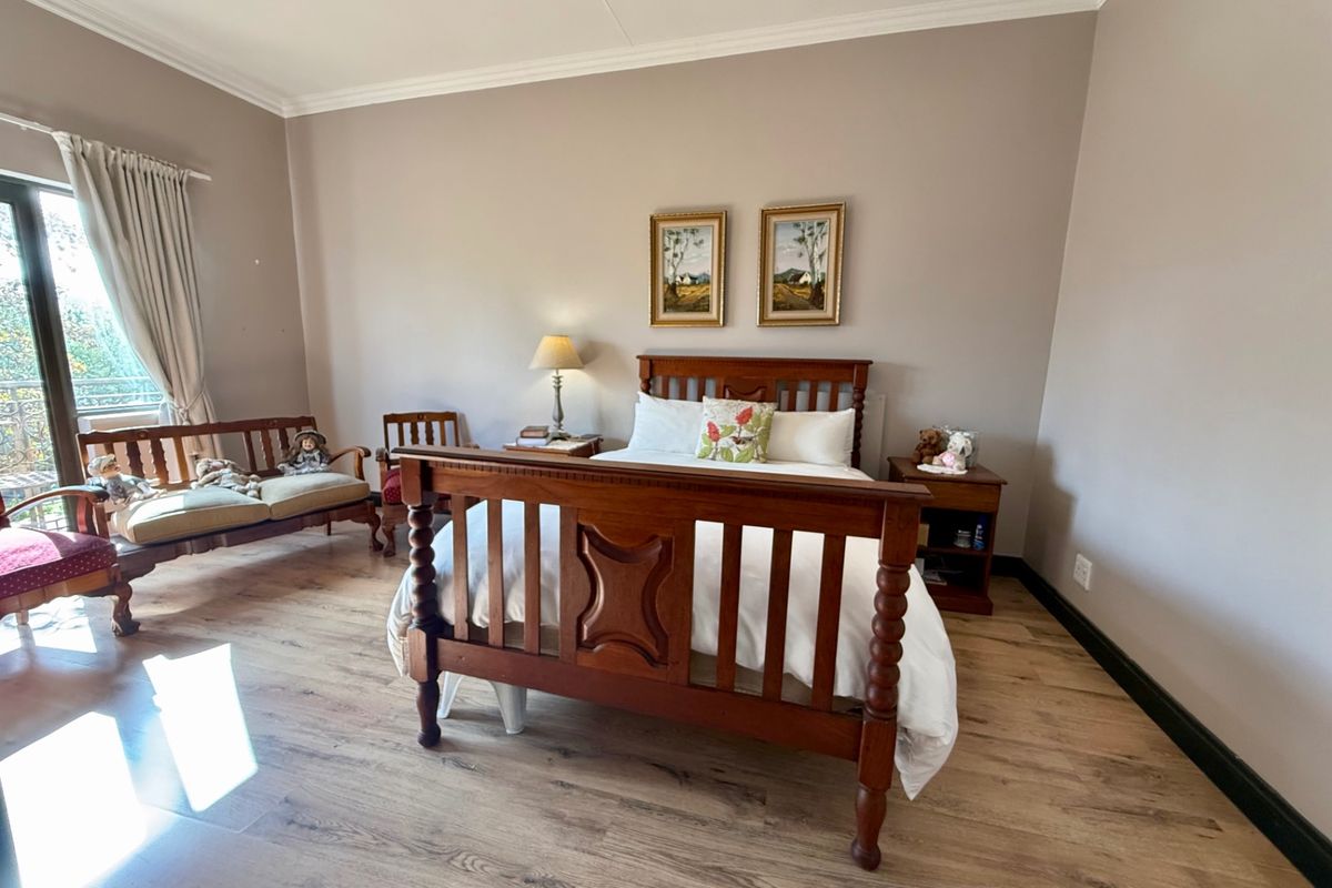Townhouse For Sale In Bloemfontein - Photo 5