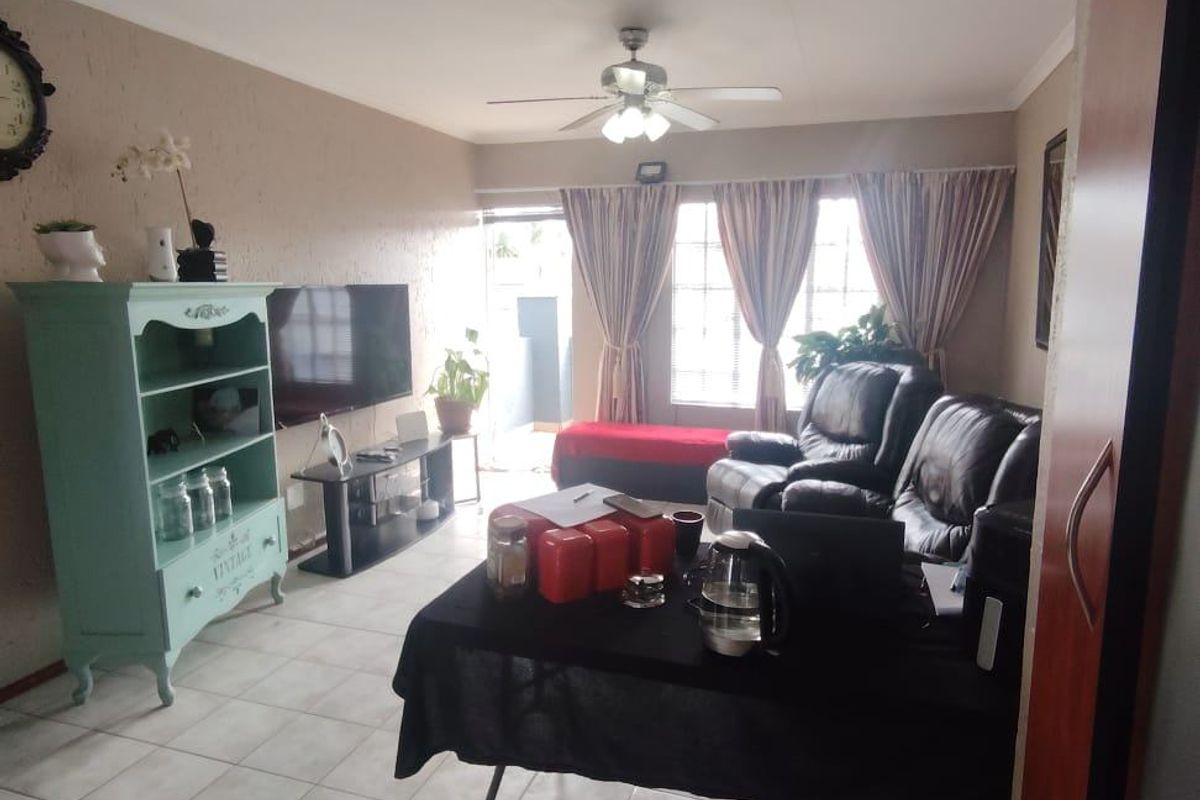 Apartment For Sale In Boksburg - Photo 3