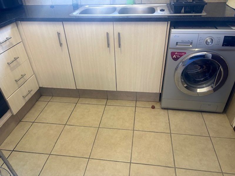 Apartment For Sale In Midrand - Photo 10