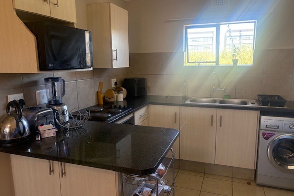 Apartment For Sale In Midrand - Photo 4