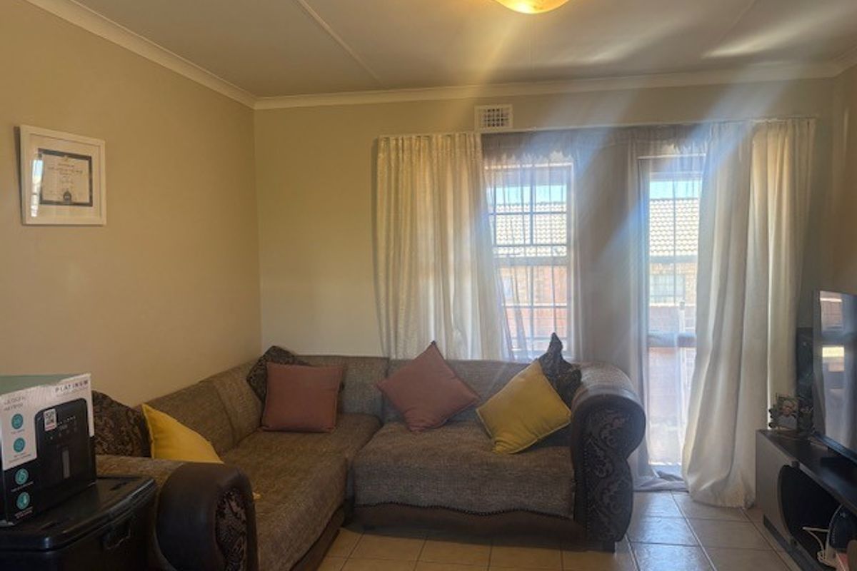 Apartment For Sale In Midrand - Photo 5