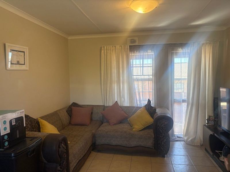 Apartment For Sale In Midrand - Photo 5
