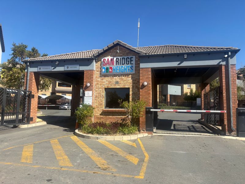 Apartment For Sale In Midrand - Photo 1