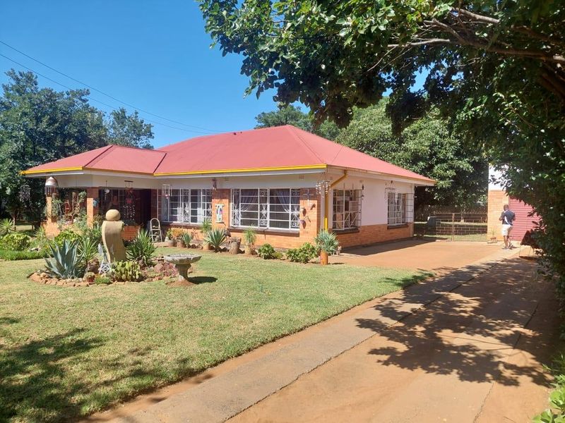 House For Sale In Vereeniging - Photo 5