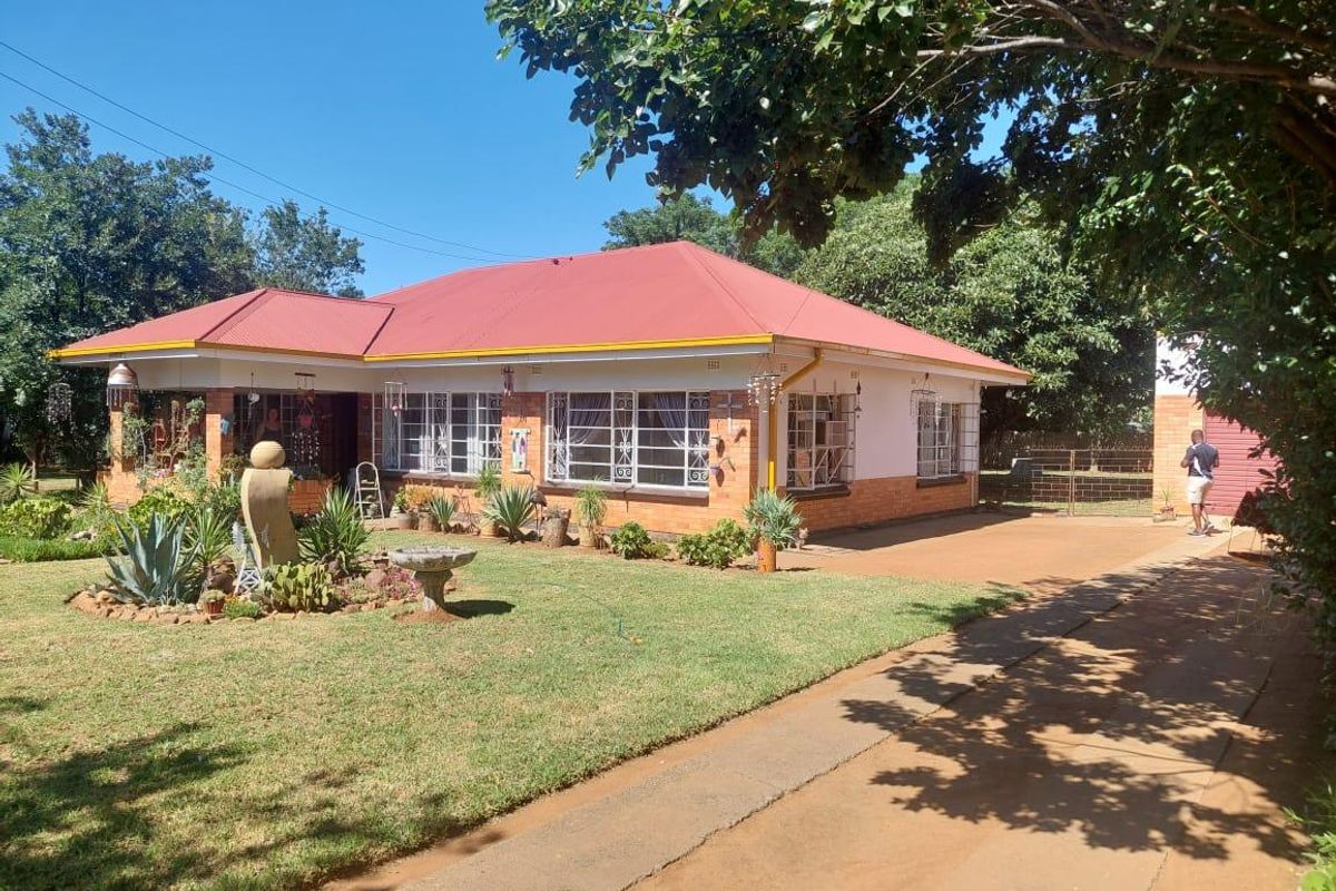 House For Sale In Vereeniging - Photo 5