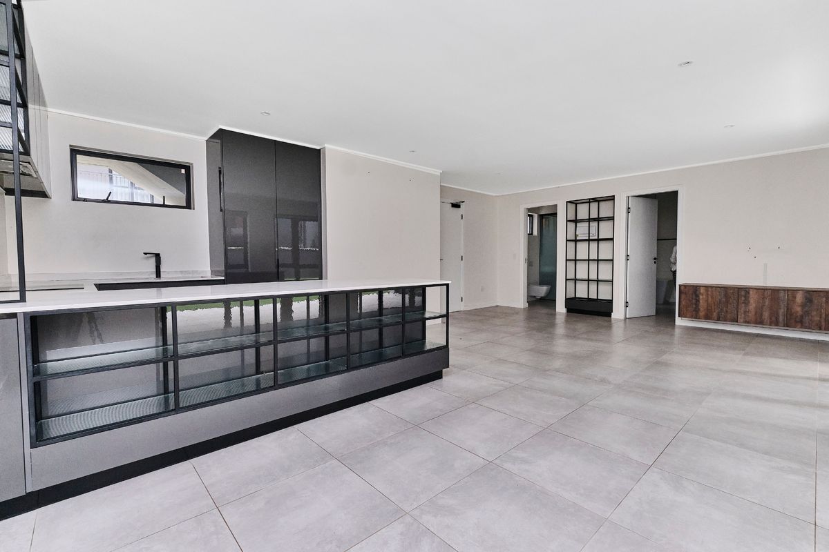 Apartment Rental Monthly In Sandton - Photo 4
