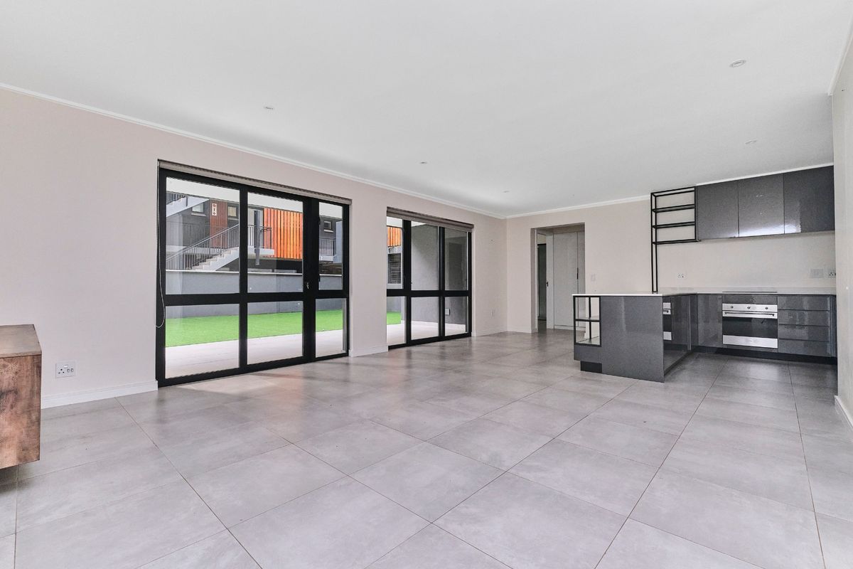 Apartment Rental Monthly In Sandton - Photo 2