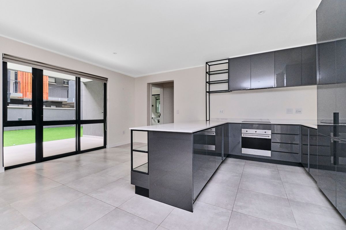 Apartment For Sale In Sandton - Photo 3