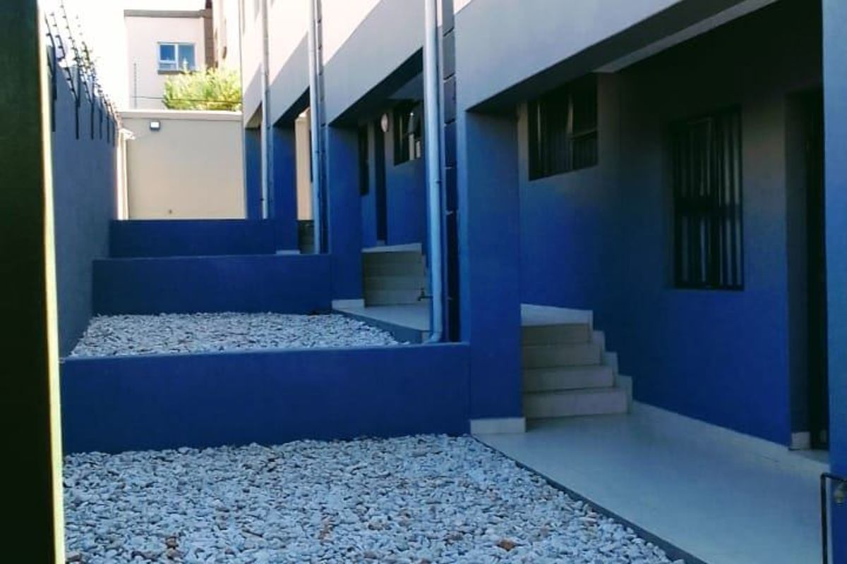 Townhouse Rental Monthly In Sandton - Photo 3