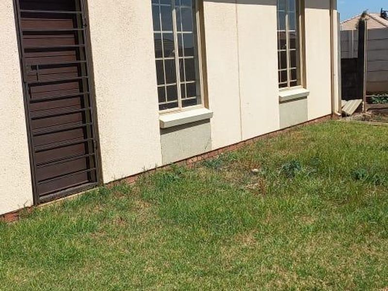House For Sale In Alberton - Photo 3