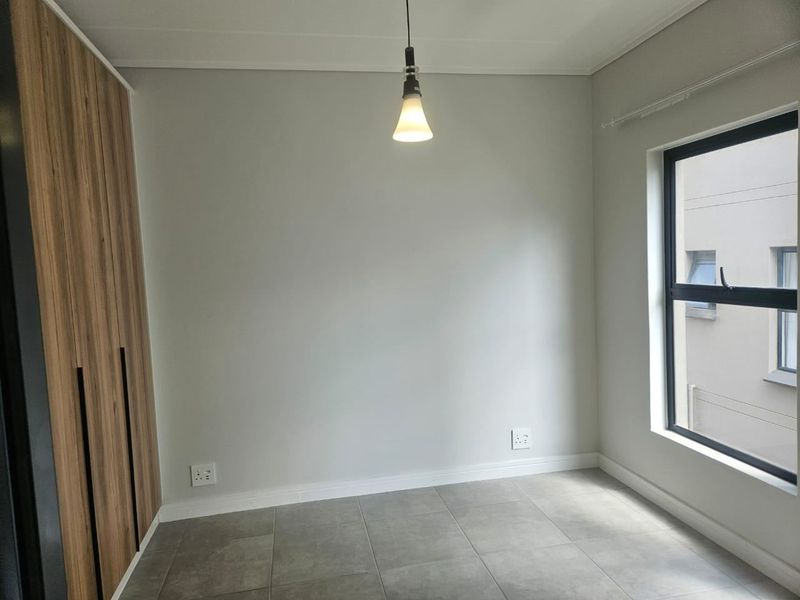 Apartment Rental Monthly In Midrand - Photo 8