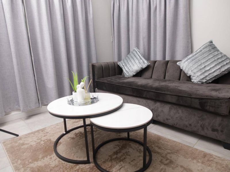 Apartment Rental Monthly In Midrand - Photo 4
