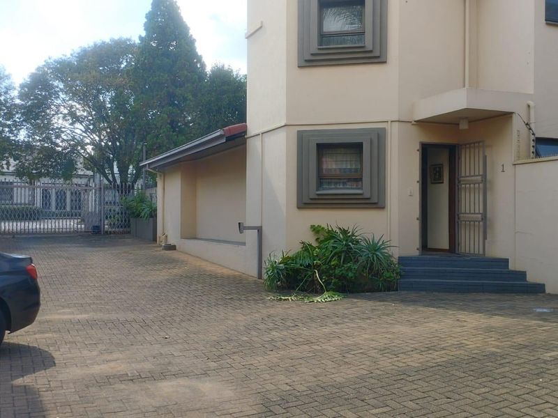 Townhouse For Sale In Pretoria - Photo 1