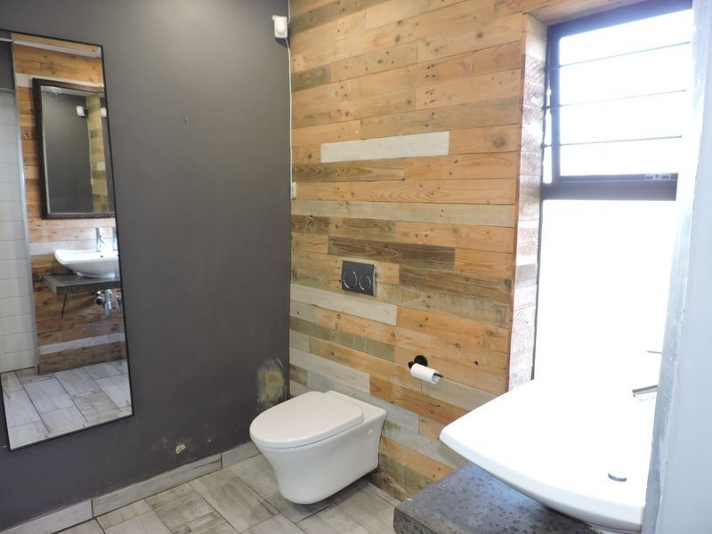 Apartment Rental Monthly In Hillcrest - Photo 6