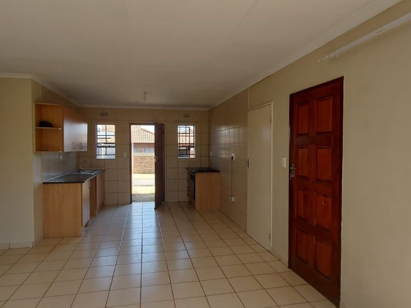 House For Sale In Midrand - Photo 9