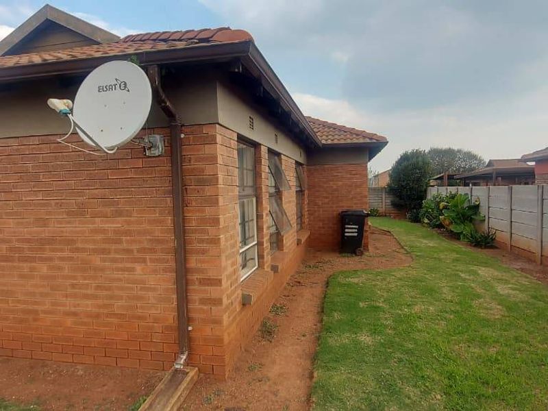 House For Sale In Midrand - Photo 8