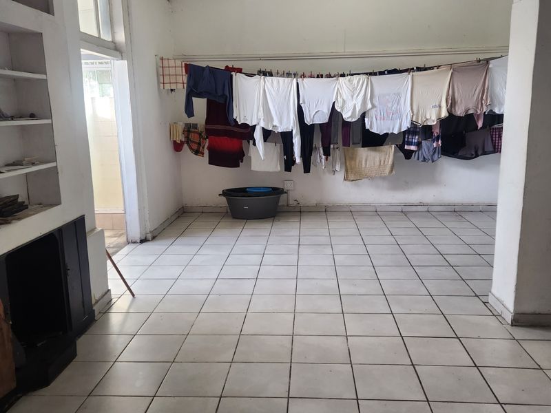 Commercial For Sale In Cape Town - Photo 4