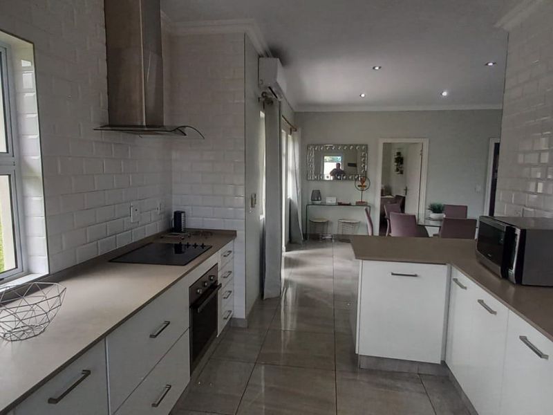 House For Sale In Port Edward - Photo 5