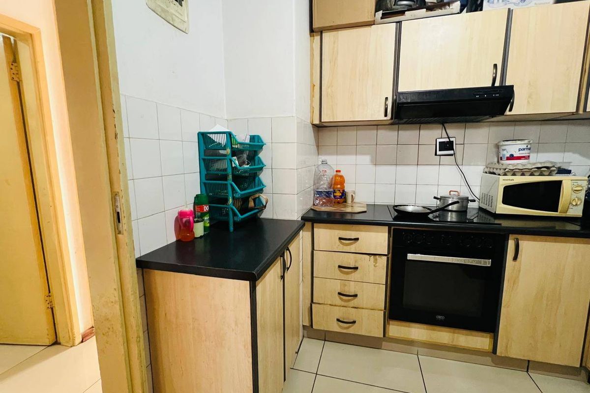 Apartment For Sale In Durban - Photo 3