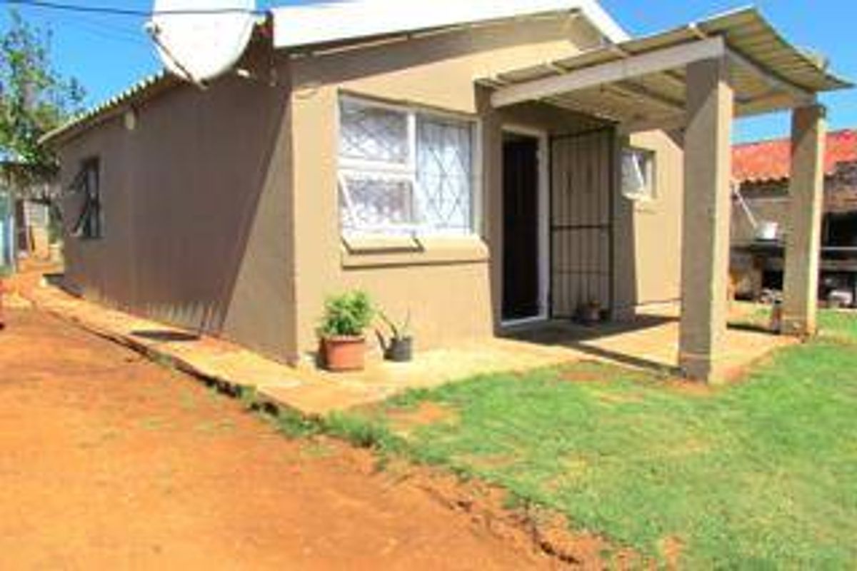 House For Sale In Port Elizabeth - Photo 3