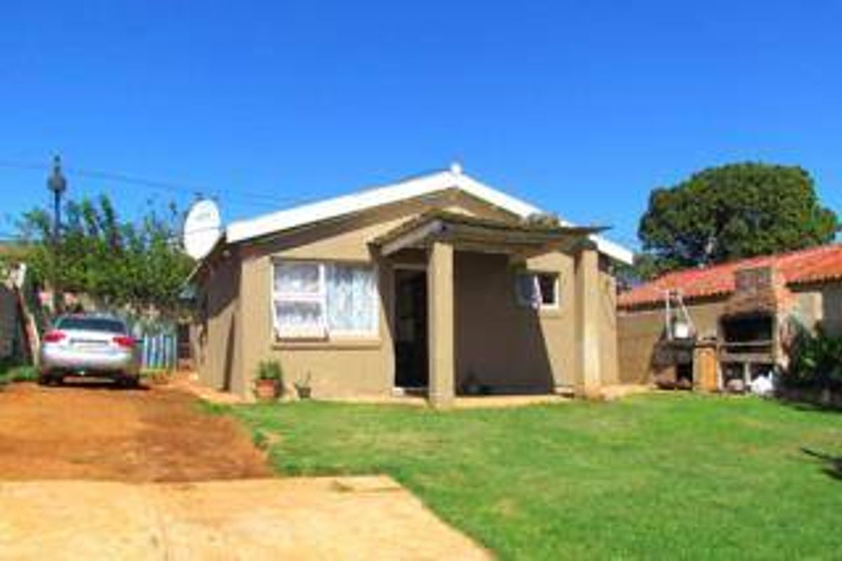 House For Sale In Port Elizabeth - Photo 4