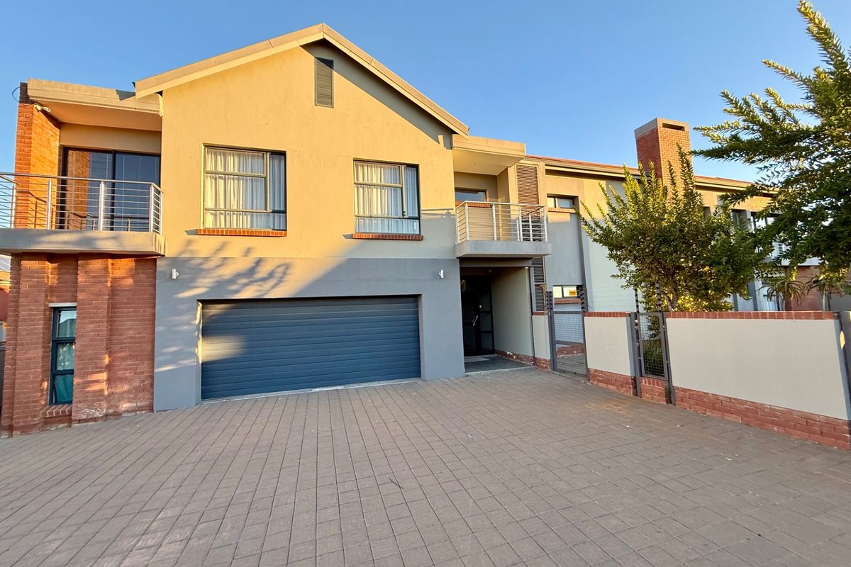 House Rental Monthly In Bloemfontein - Photo 2