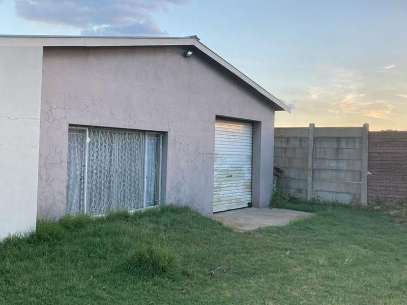 House Rental Monthly In Meyerton - Photo 2