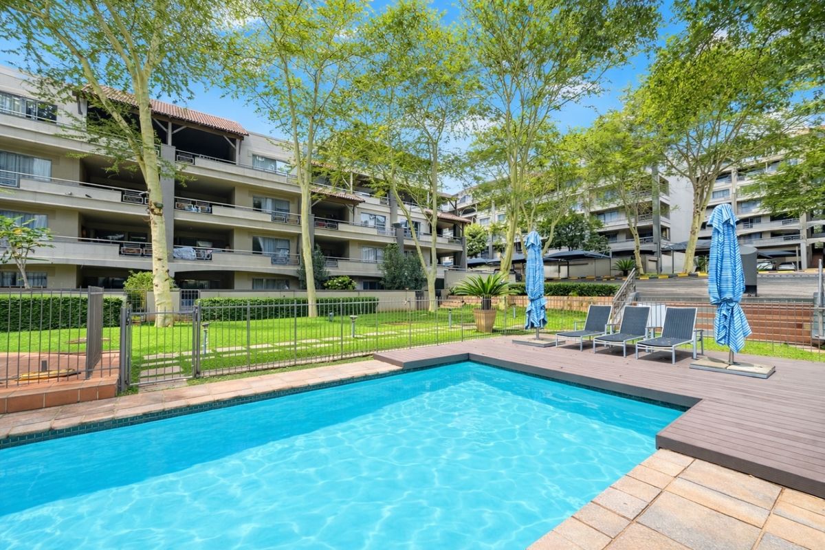Apartment Rental Monthly In Sandton - Photo 3