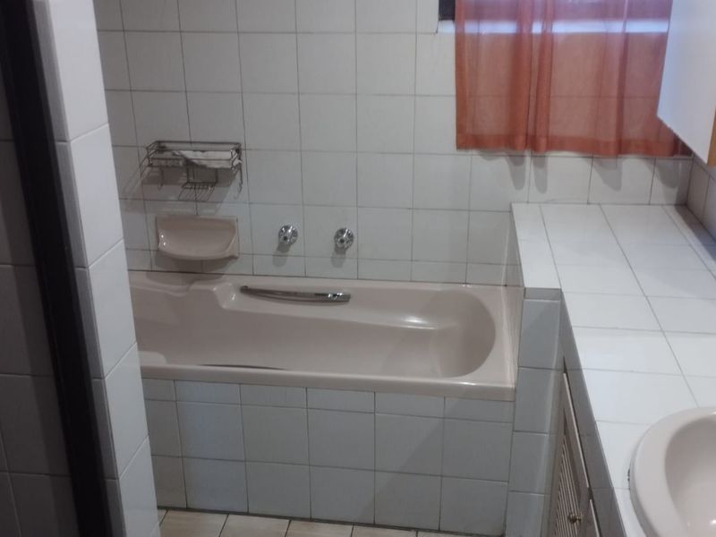 Townhouse For Sale In Pretoria - Photo 5