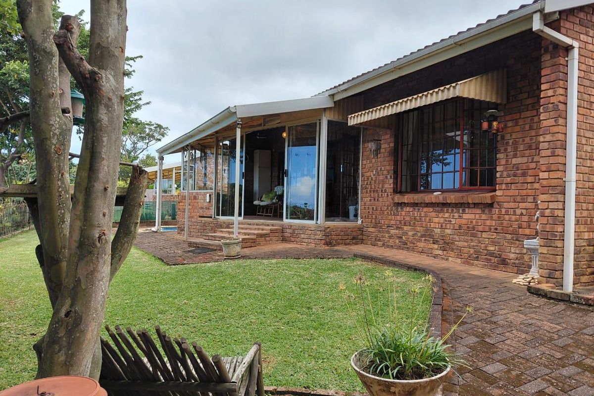 Townhouse For Sale In Margate - Photo 3